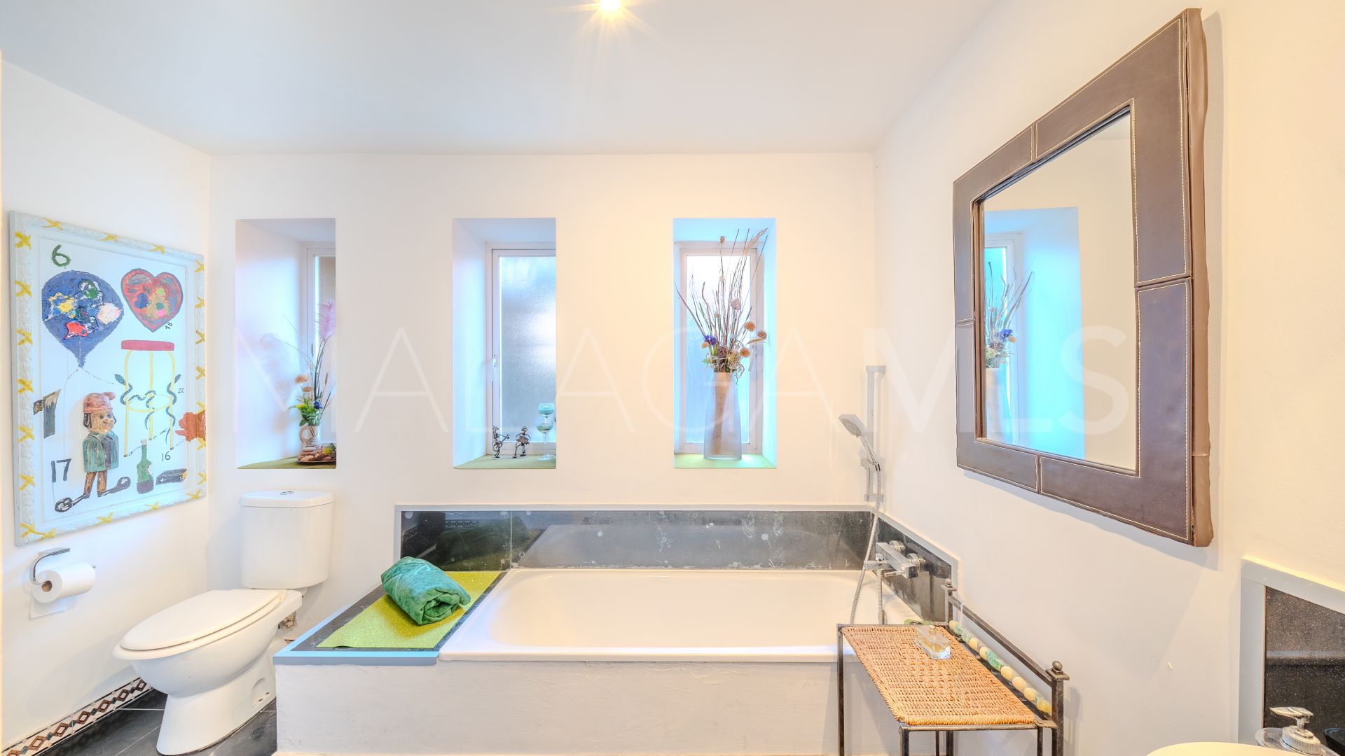 5 bedrooms villa in Estepona Golf for sale