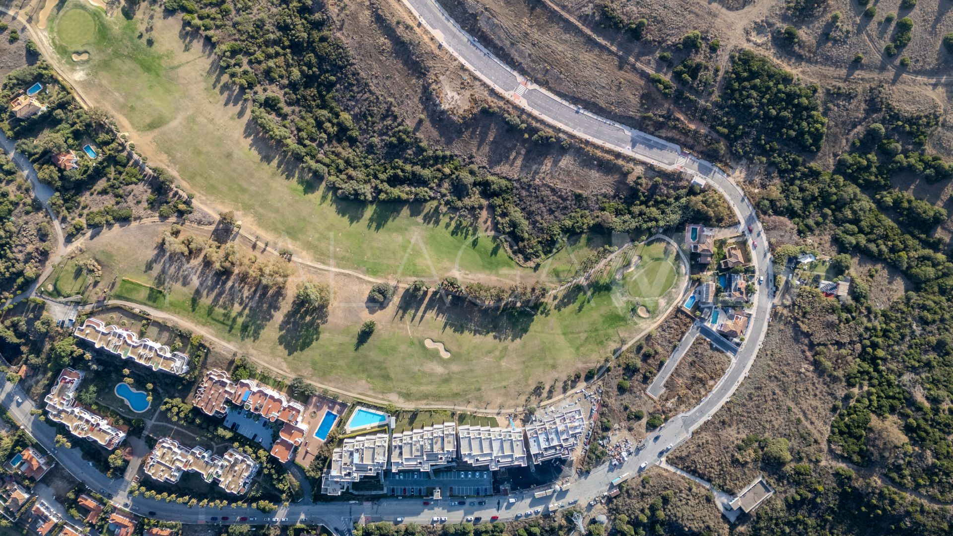 5 bedrooms villa in Estepona Golf for sale