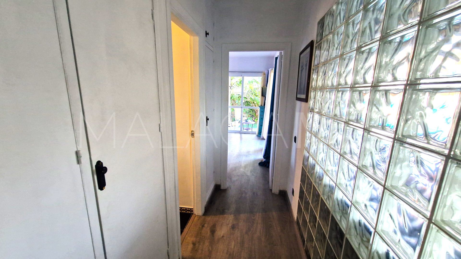 Villa for sale in Estepona Golf