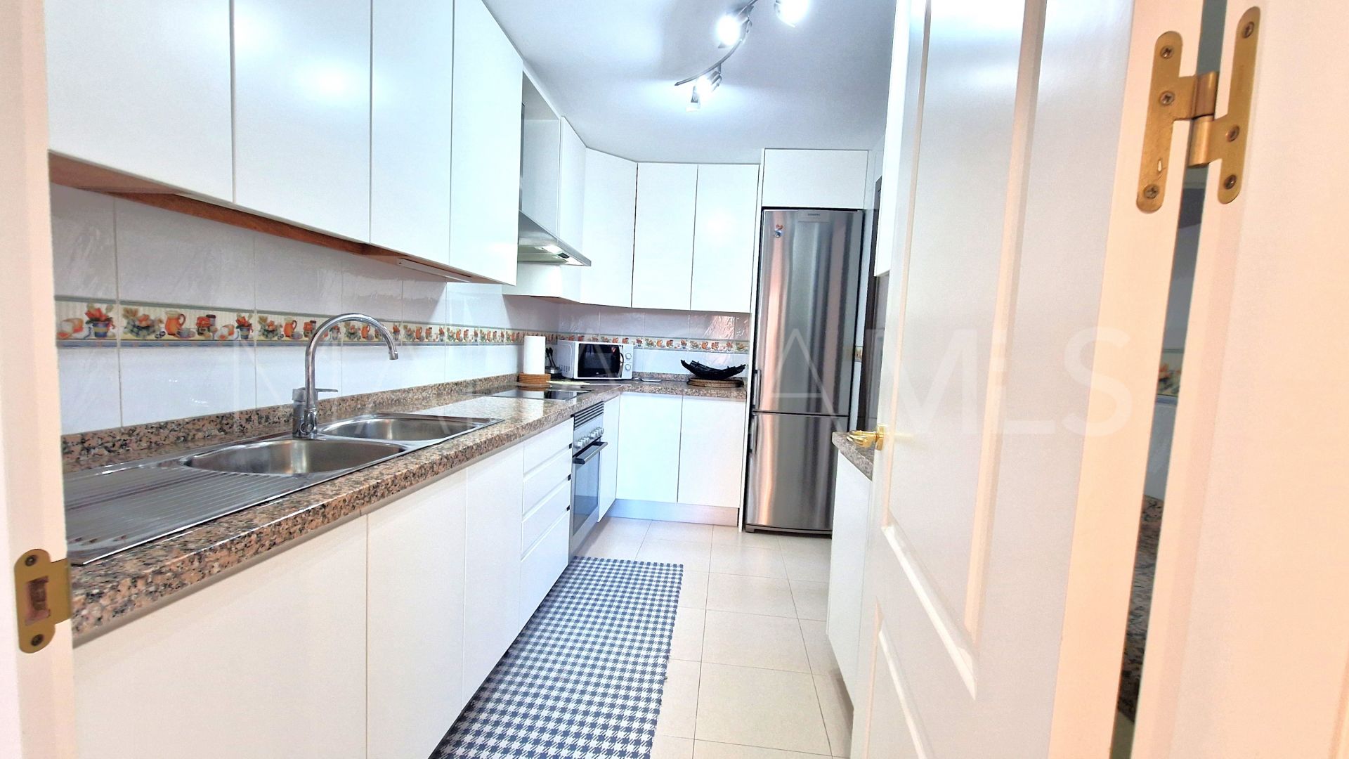 Buy Sabinillas penthouse with 3 bedrooms