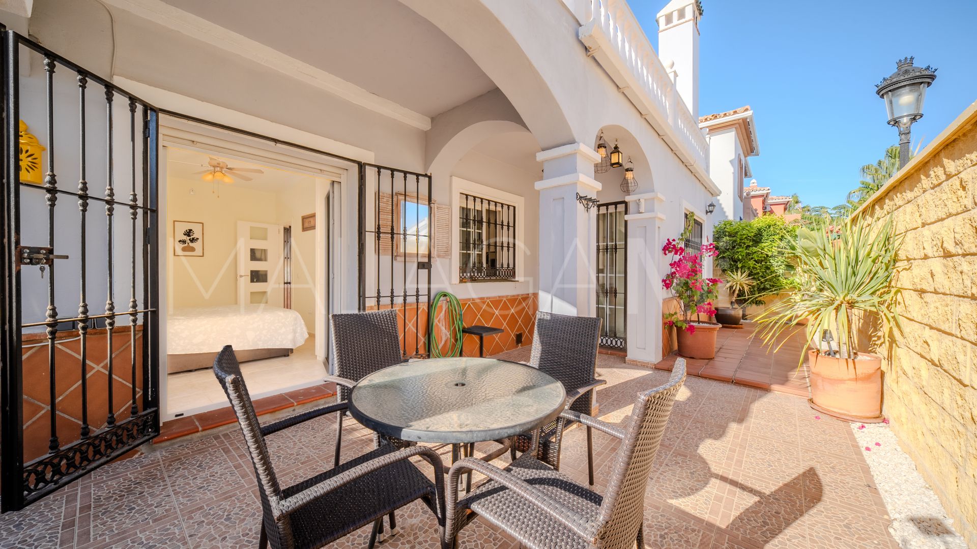 Hus i byn for sale in Hacienda Guadalupe