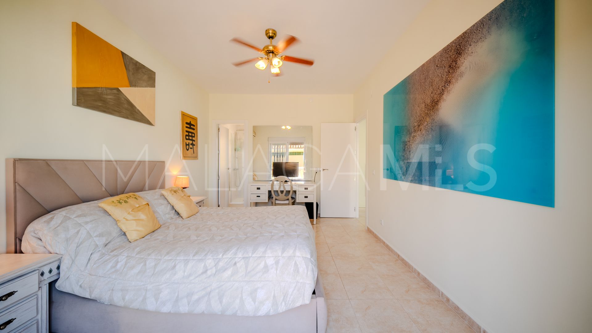 Hus i byn for sale in Hacienda Guadalupe