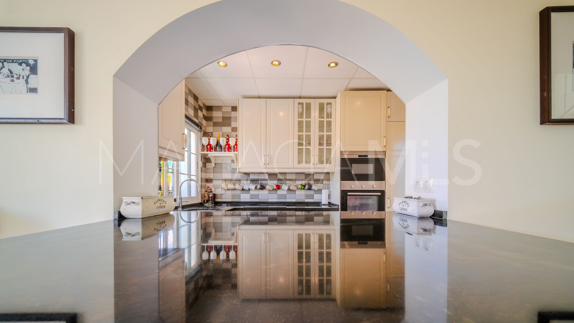 Hus i byn for sale in Hacienda Guadalupe