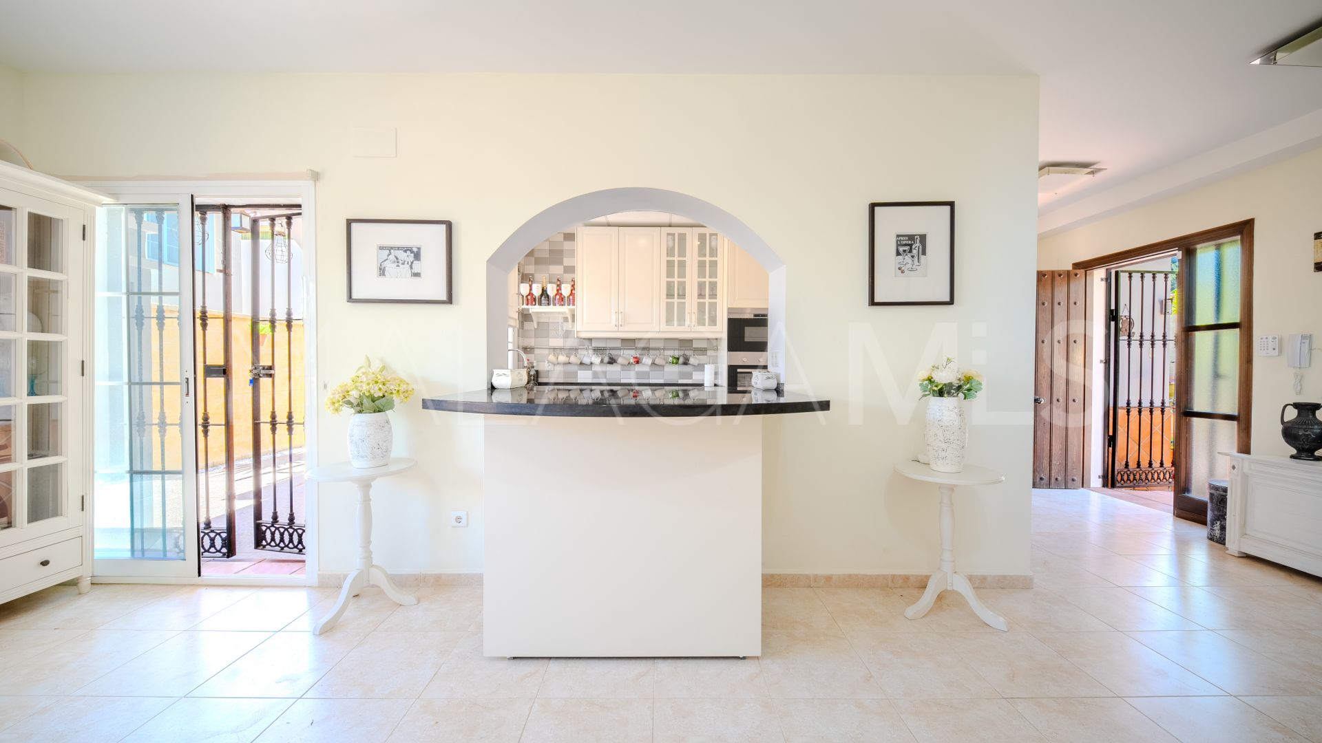 Hus i byn for sale in Hacienda Guadalupe