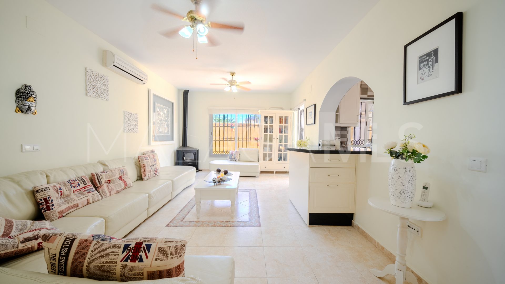 Hus i byn for sale in Hacienda Guadalupe