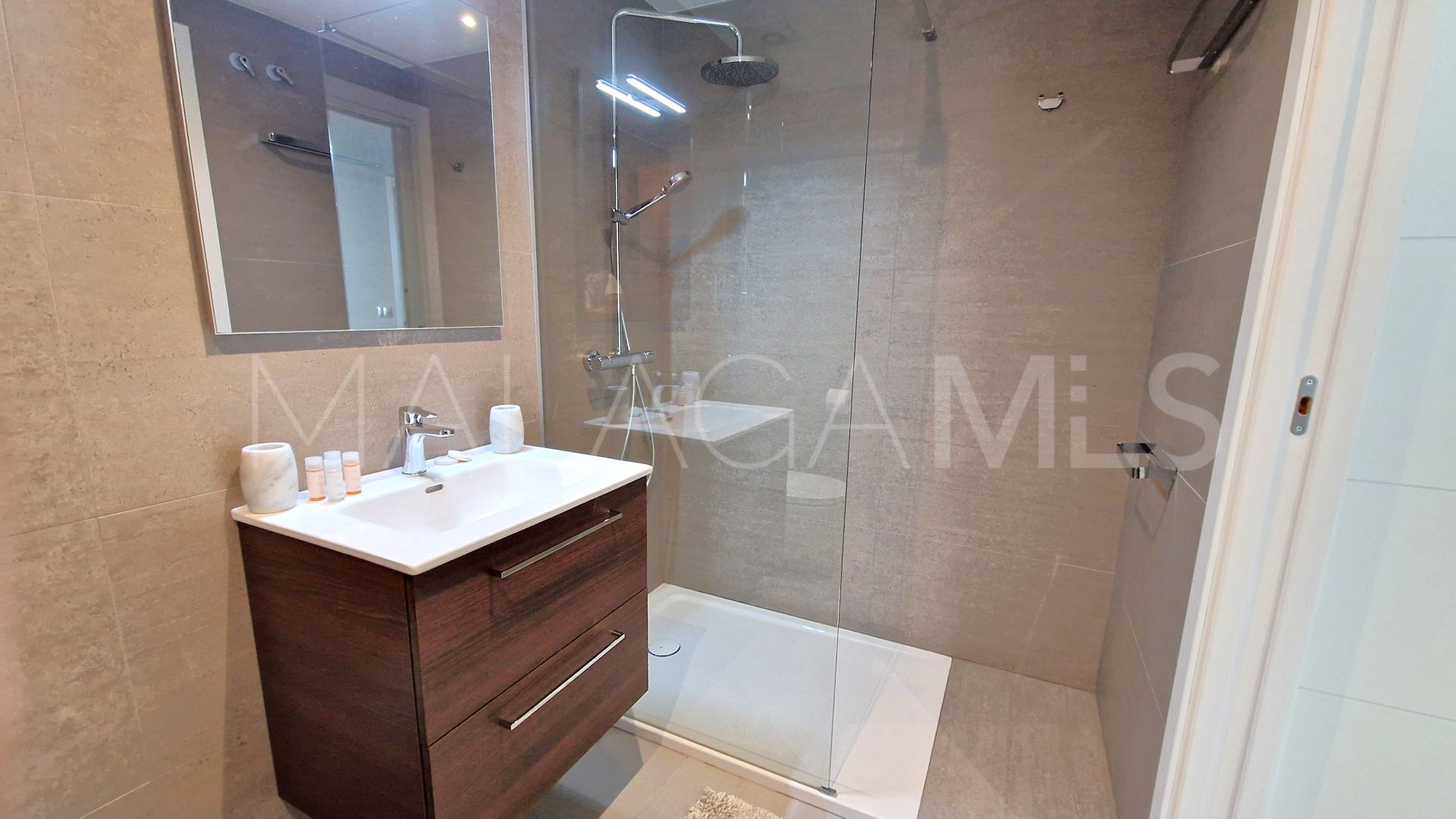 Penthaus for sale in La Duquesa