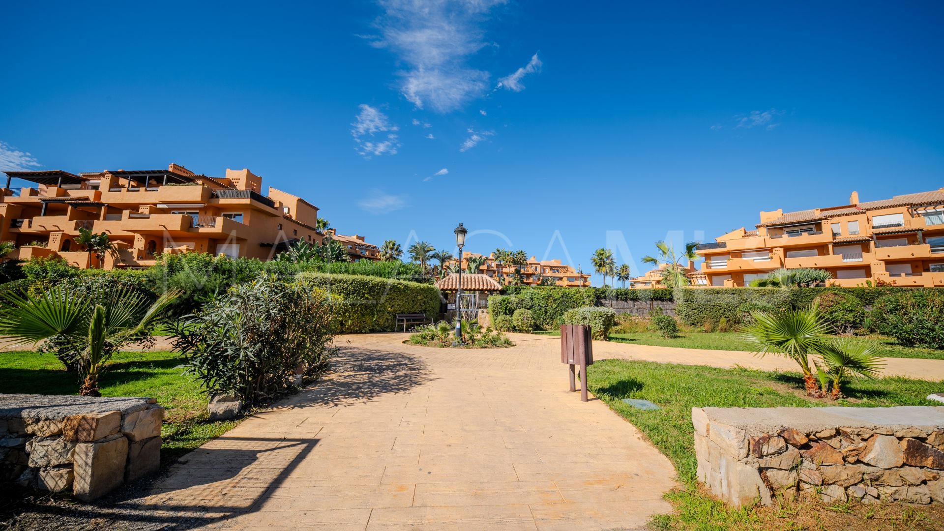 Apartamento planta baja for sale in Los Granados de Duquesa with 3 bedrooms