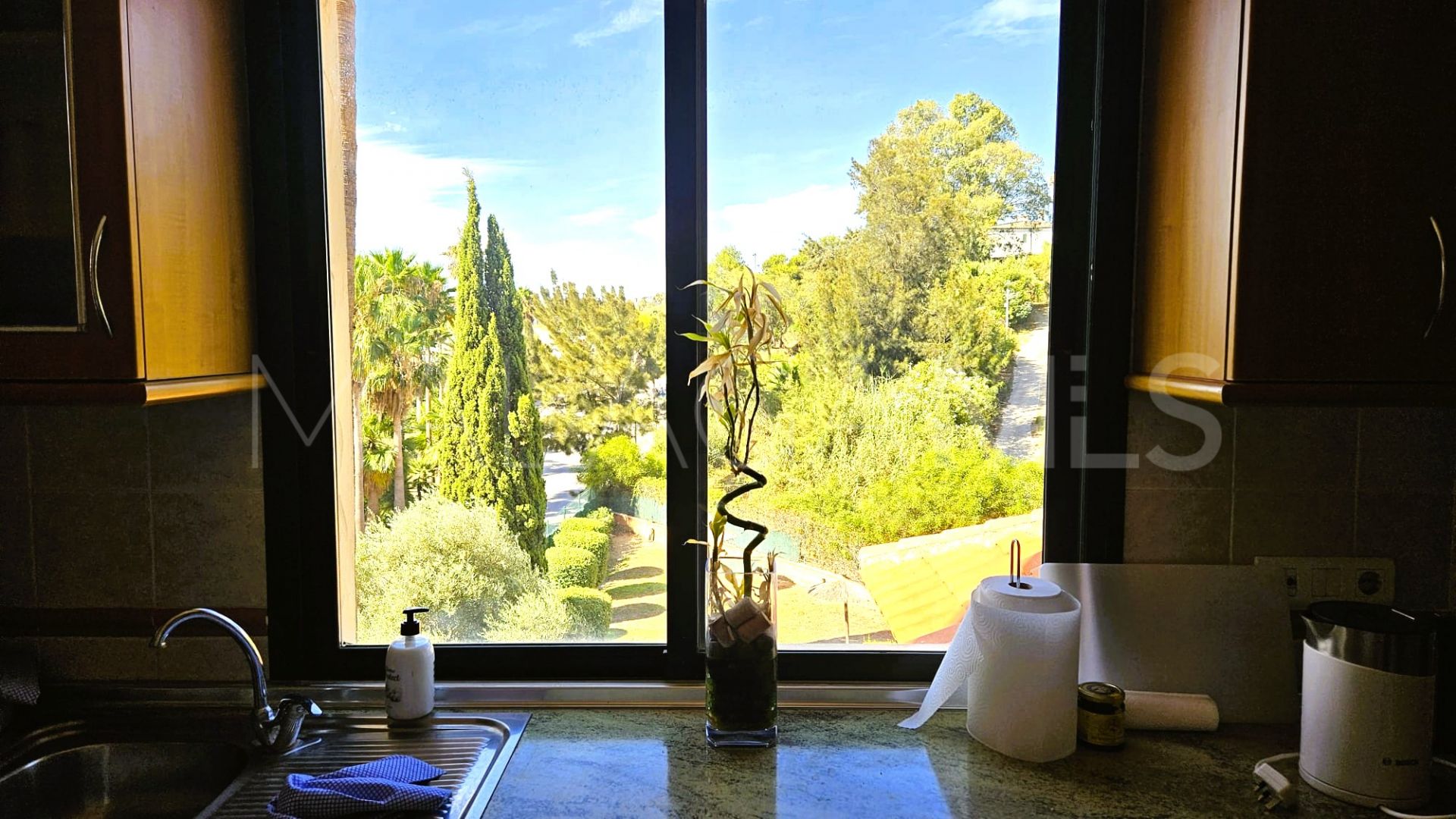 Duplex penthouse for sale in La Duquesa