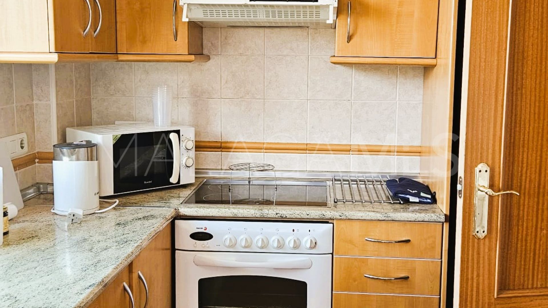 Duplex penthouse for sale in La Duquesa
