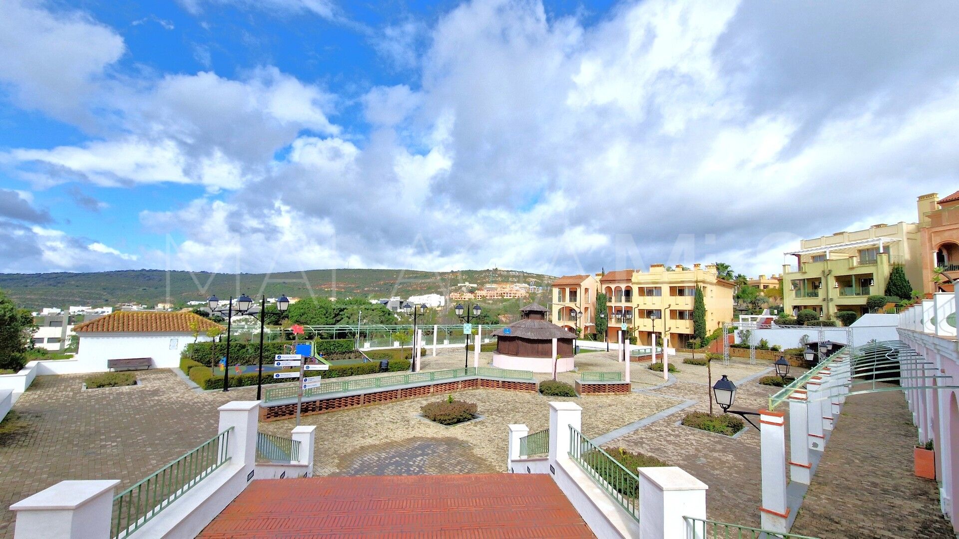For sale Bahia de las Rocas duplex penthouse