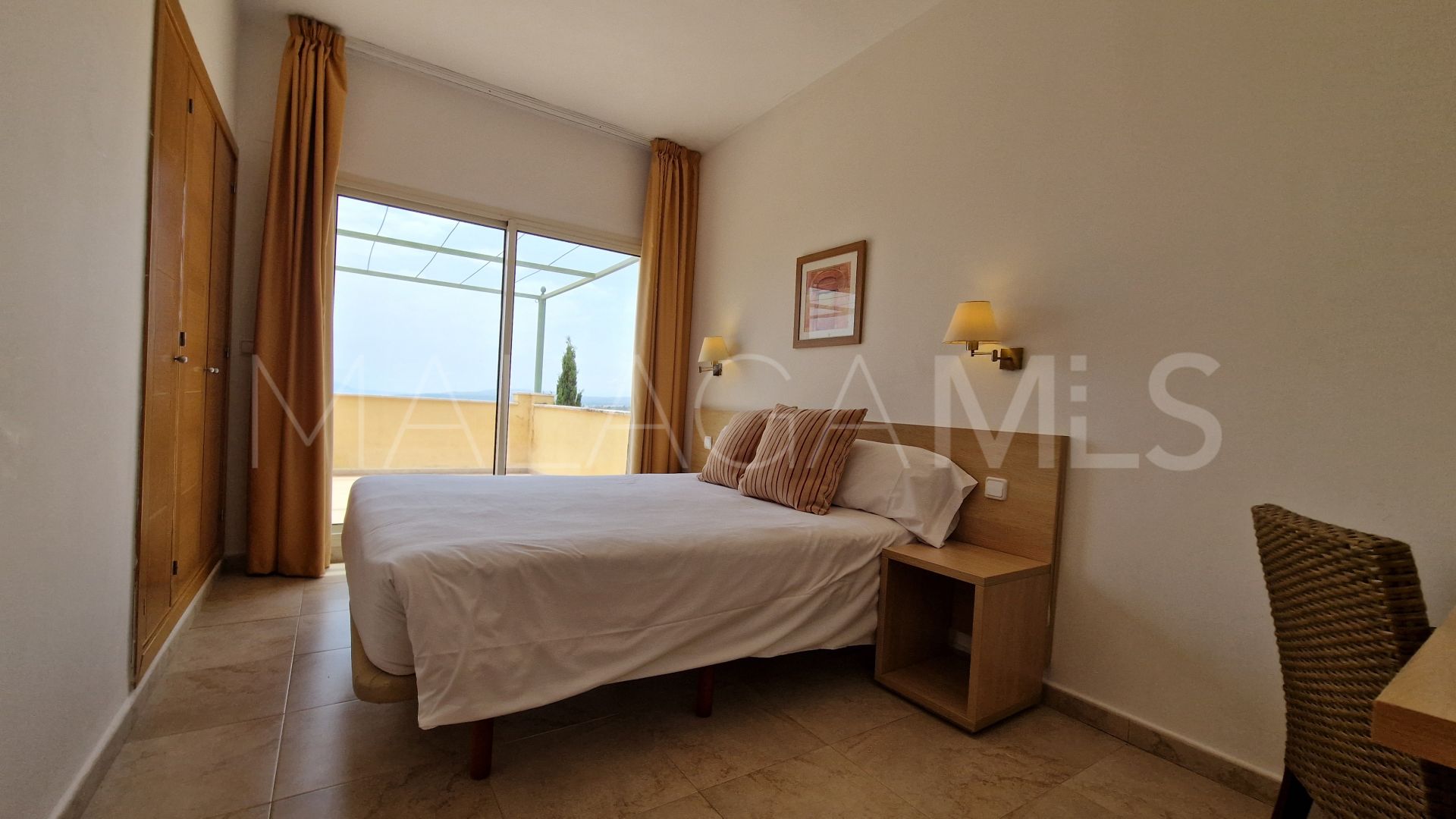 For sale Bahia de las Rocas duplex penthouse