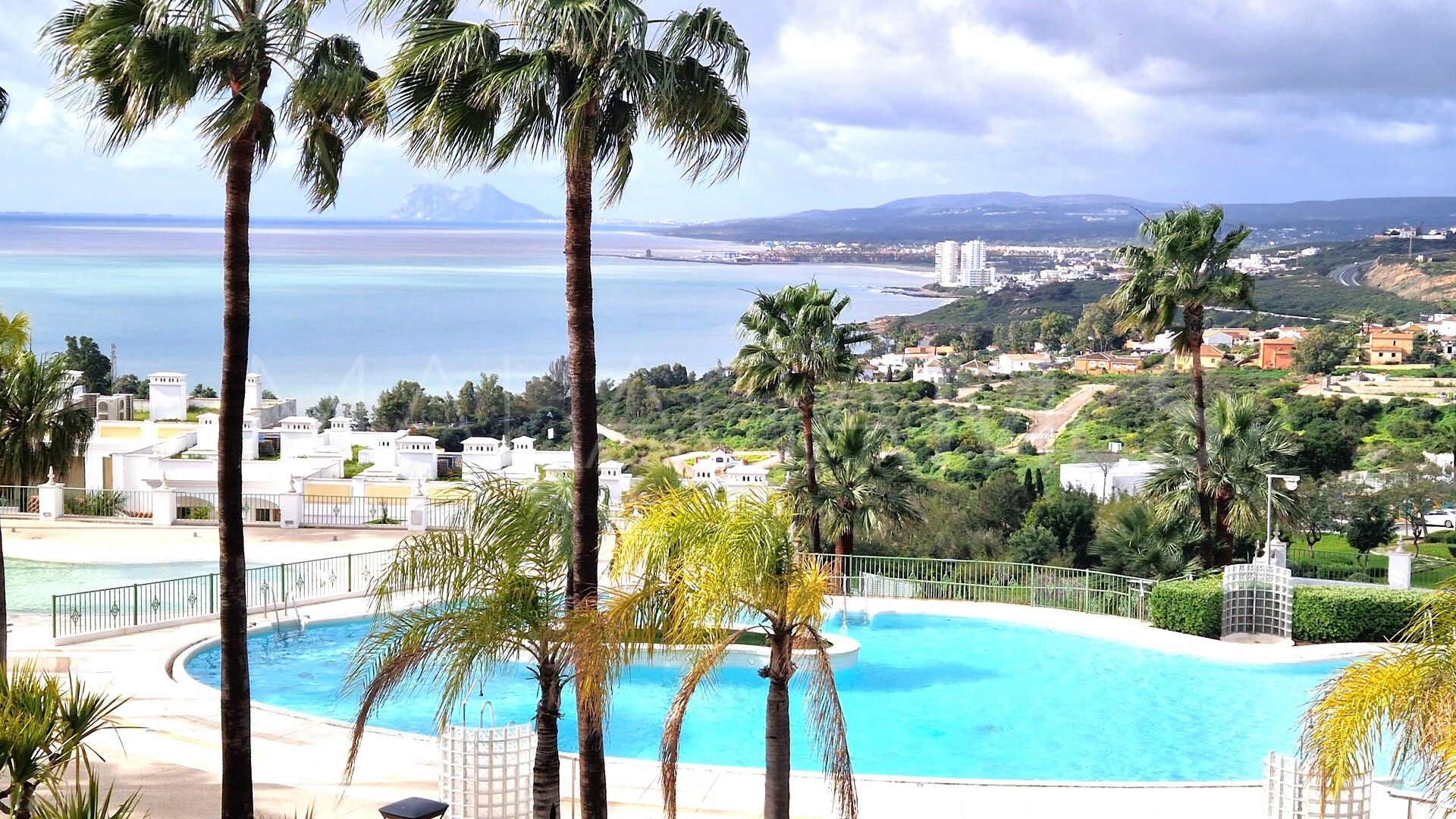 For sale Bahia de las Rocas duplex penthouse