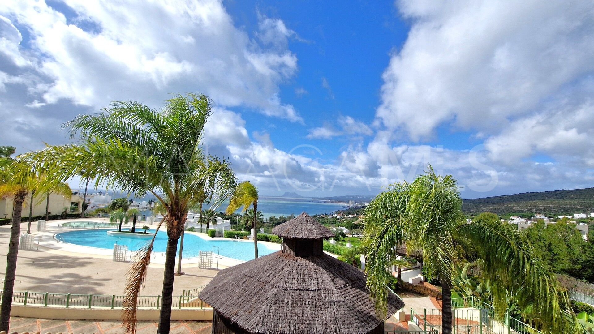 For sale Bahia de las Rocas duplex penthouse