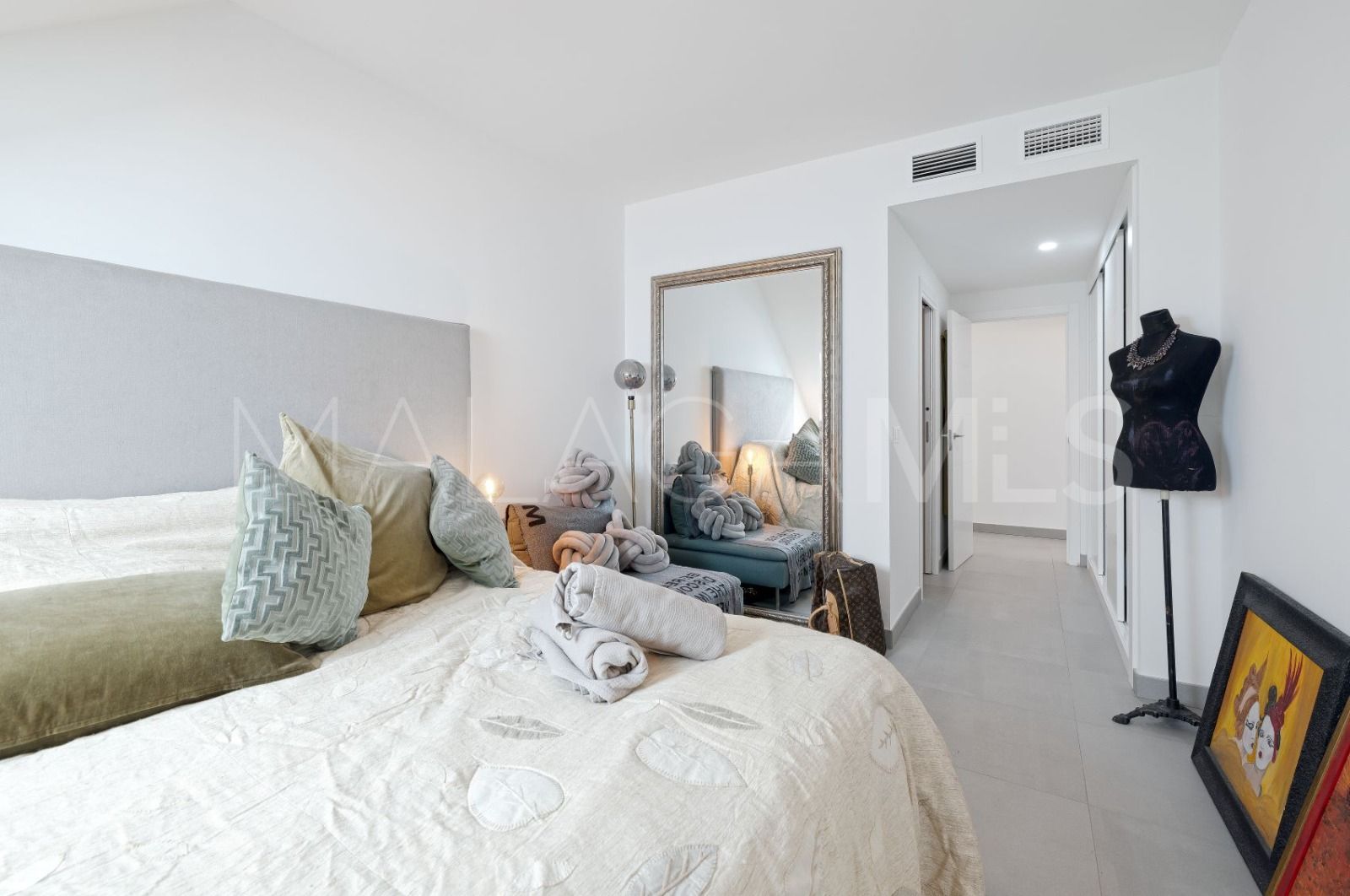 Ático a la venta in La Duquesa