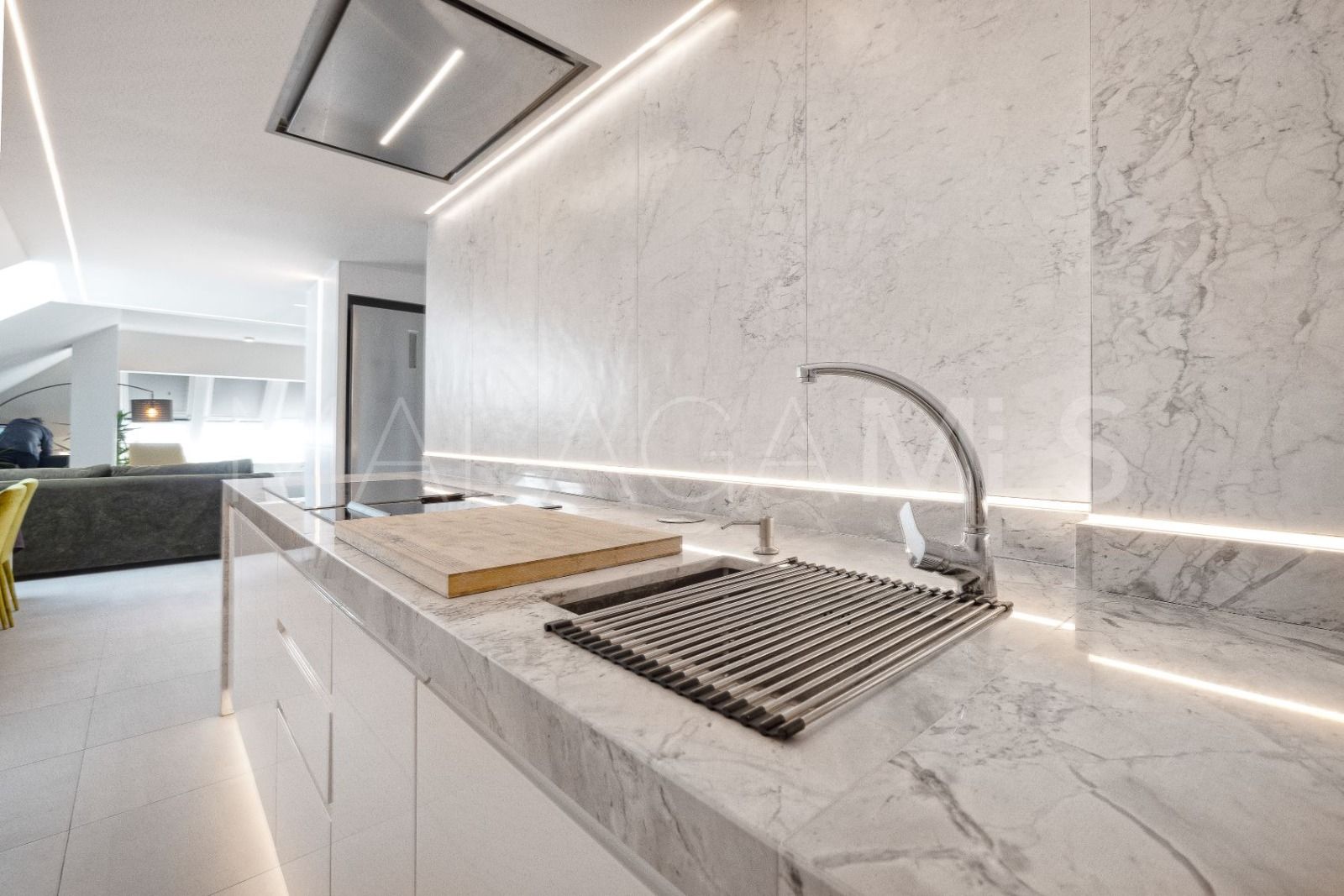 Ático a la venta in La Duquesa