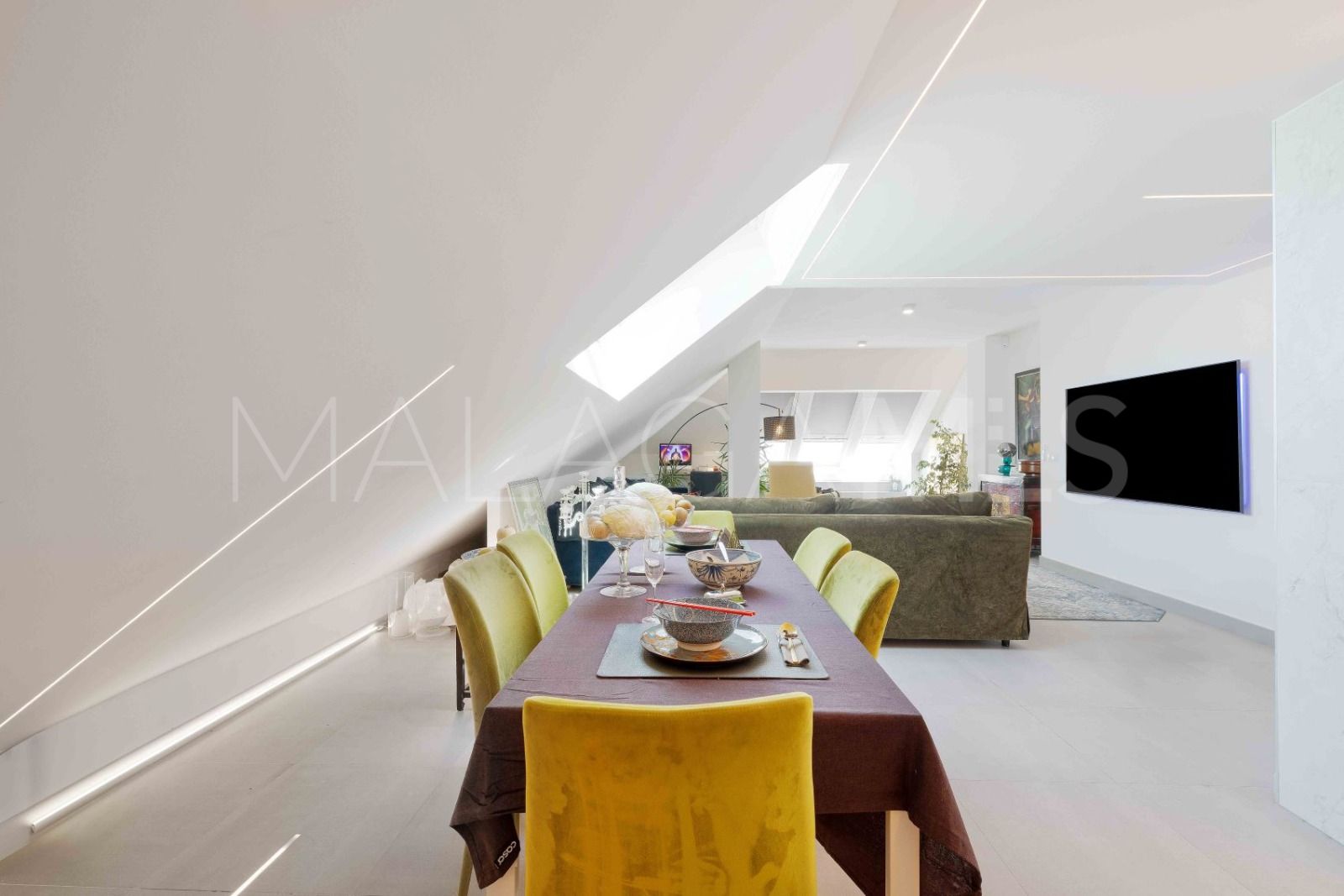 Ático a la venta in La Duquesa