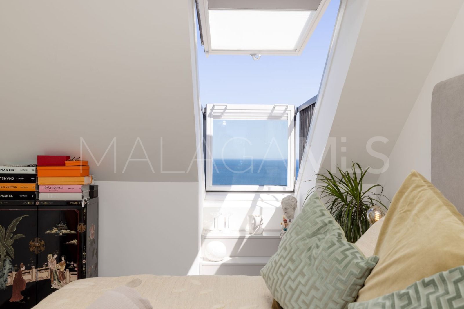 Ático a la venta in La Duquesa