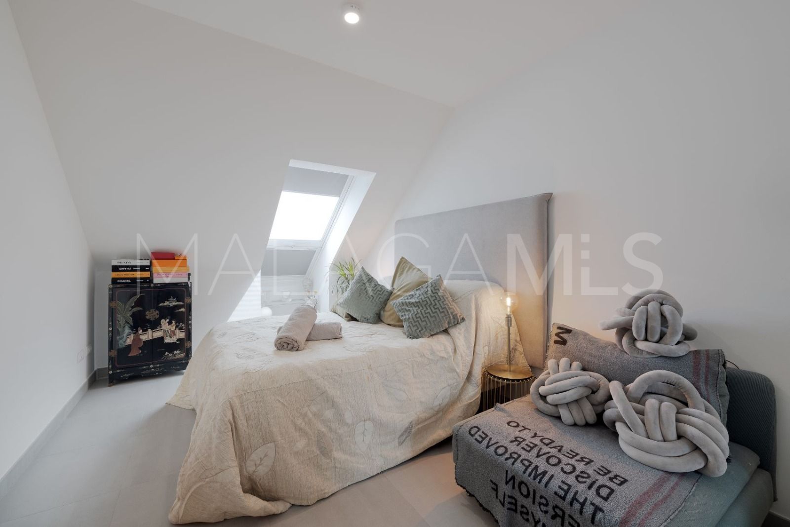 Ático a la venta in La Duquesa
