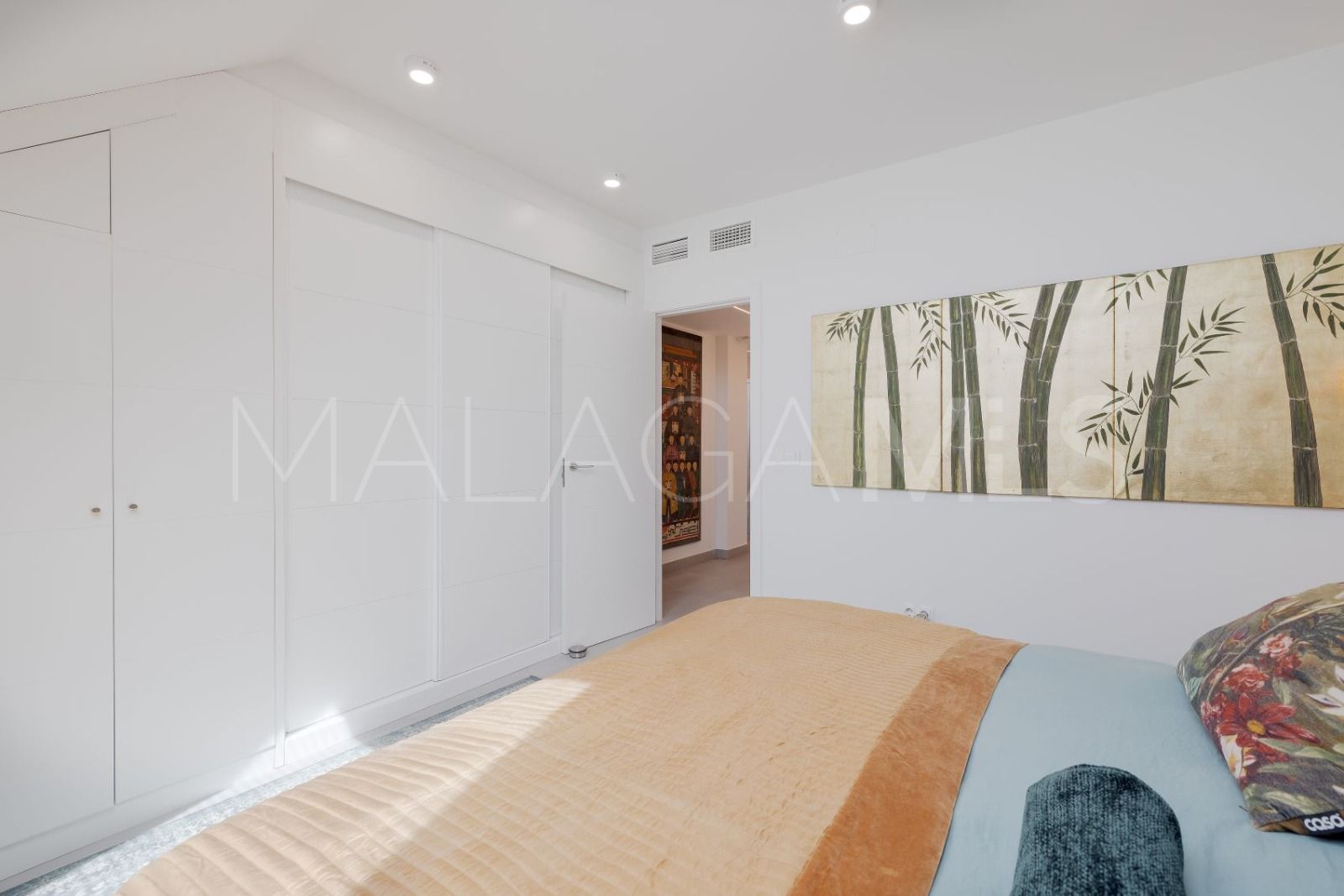 Ático a la venta in La Duquesa