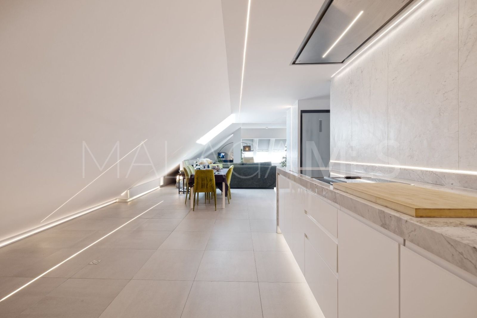 Ático a la venta in La Duquesa