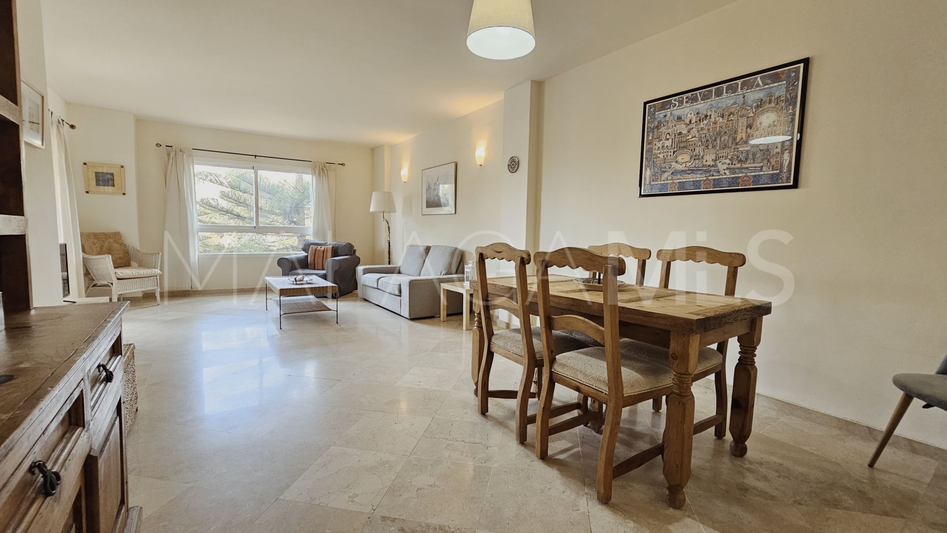 For sale Calahonda apartment with 2 bedrooms