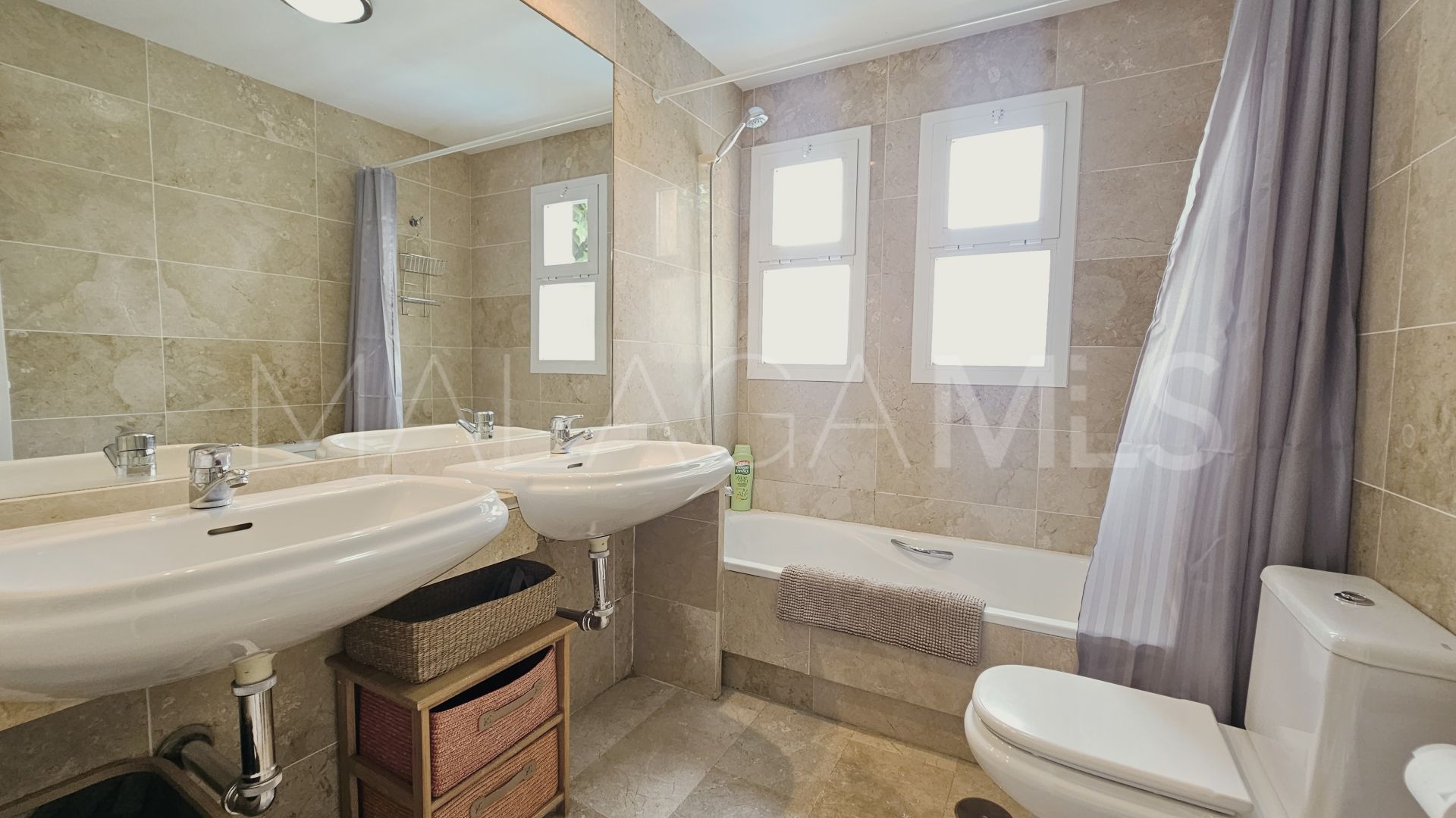 For sale Calahonda apartment with 2 bedrooms