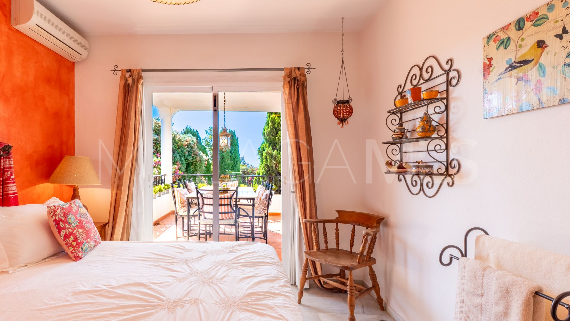 Buy Hacienda Guadalupe 5 bedrooms villa