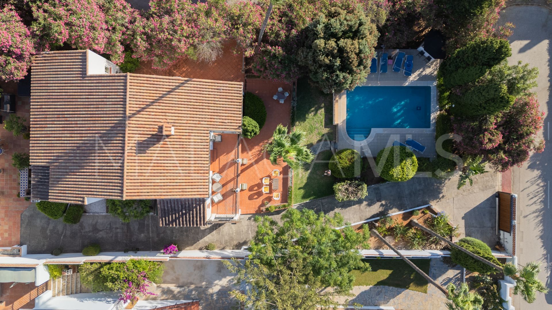 Buy Hacienda Guadalupe 5 bedrooms villa