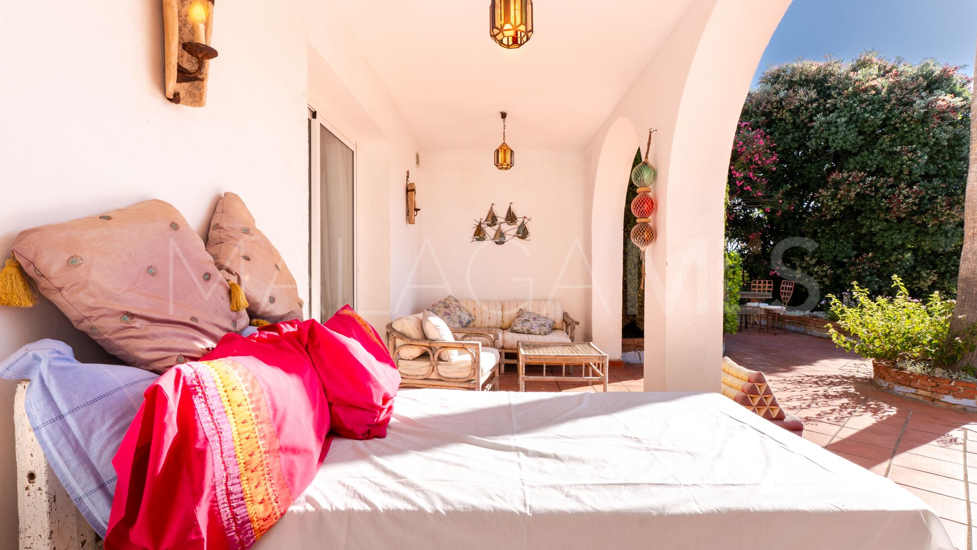 Buy Hacienda Guadalupe 5 bedrooms villa