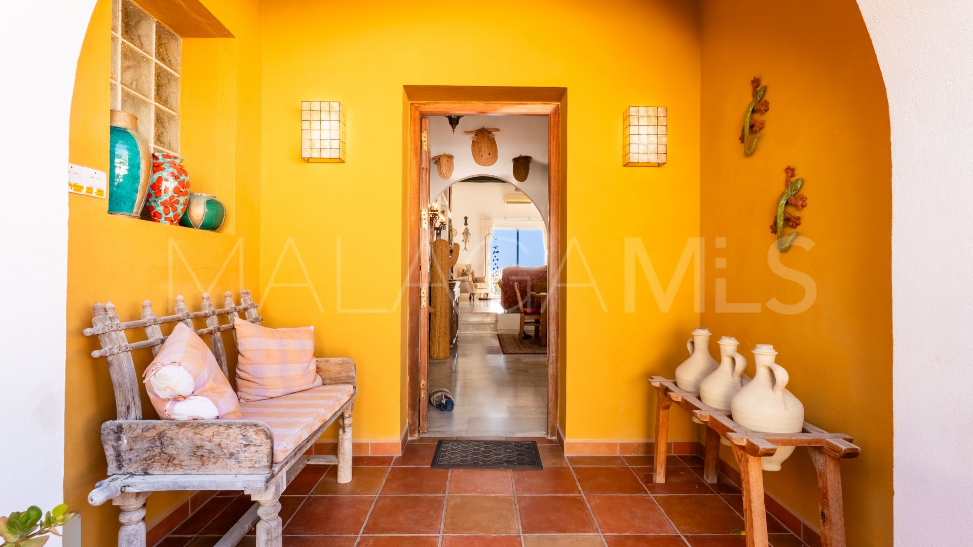 Buy Hacienda Guadalupe 5 bedrooms villa