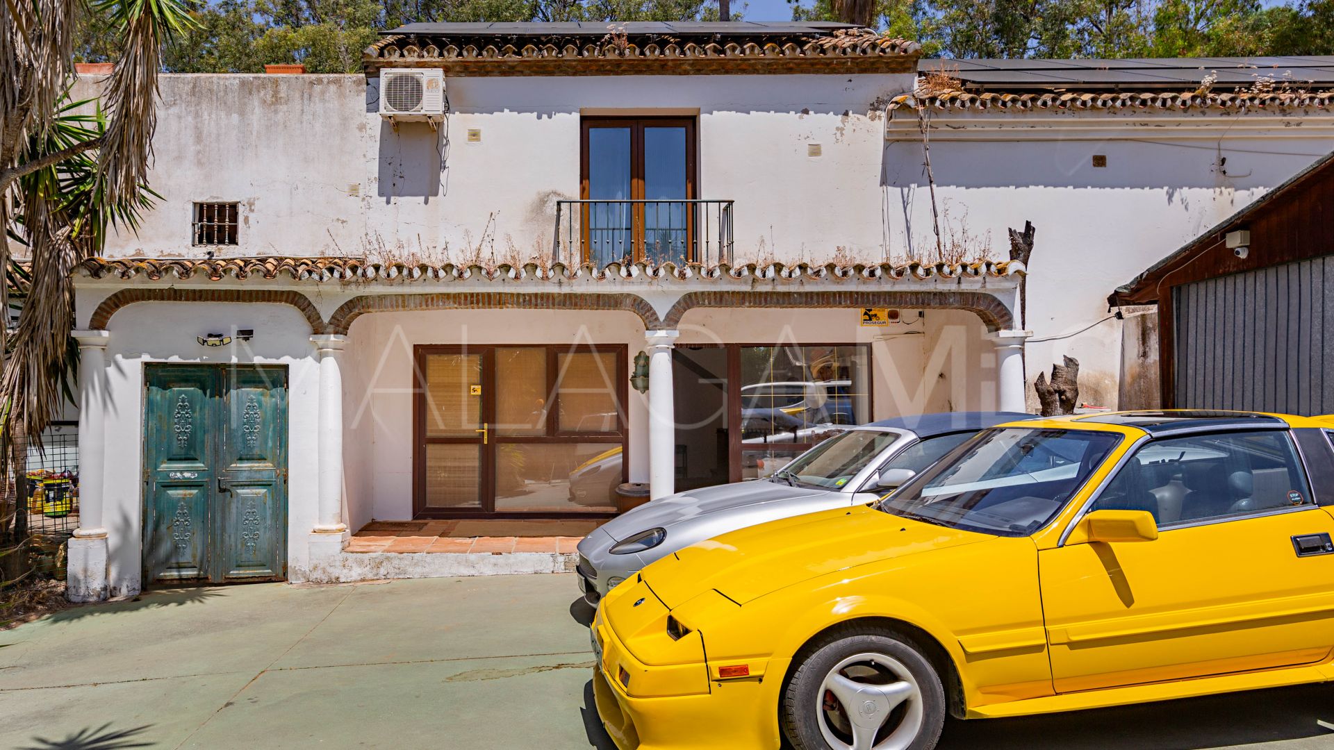 For sale finca in Casares Playa with 4 bedrooms