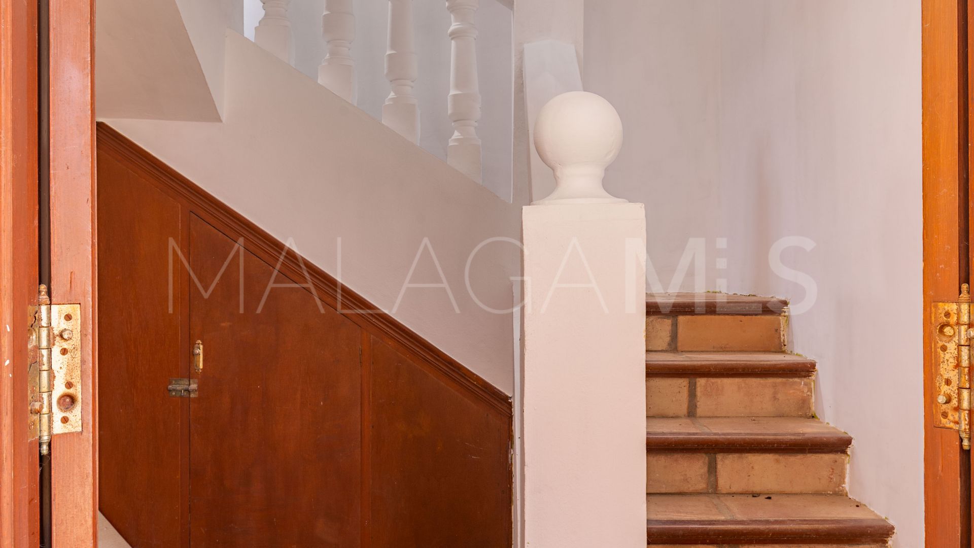 For sale finca in Casares Playa with 4 bedrooms