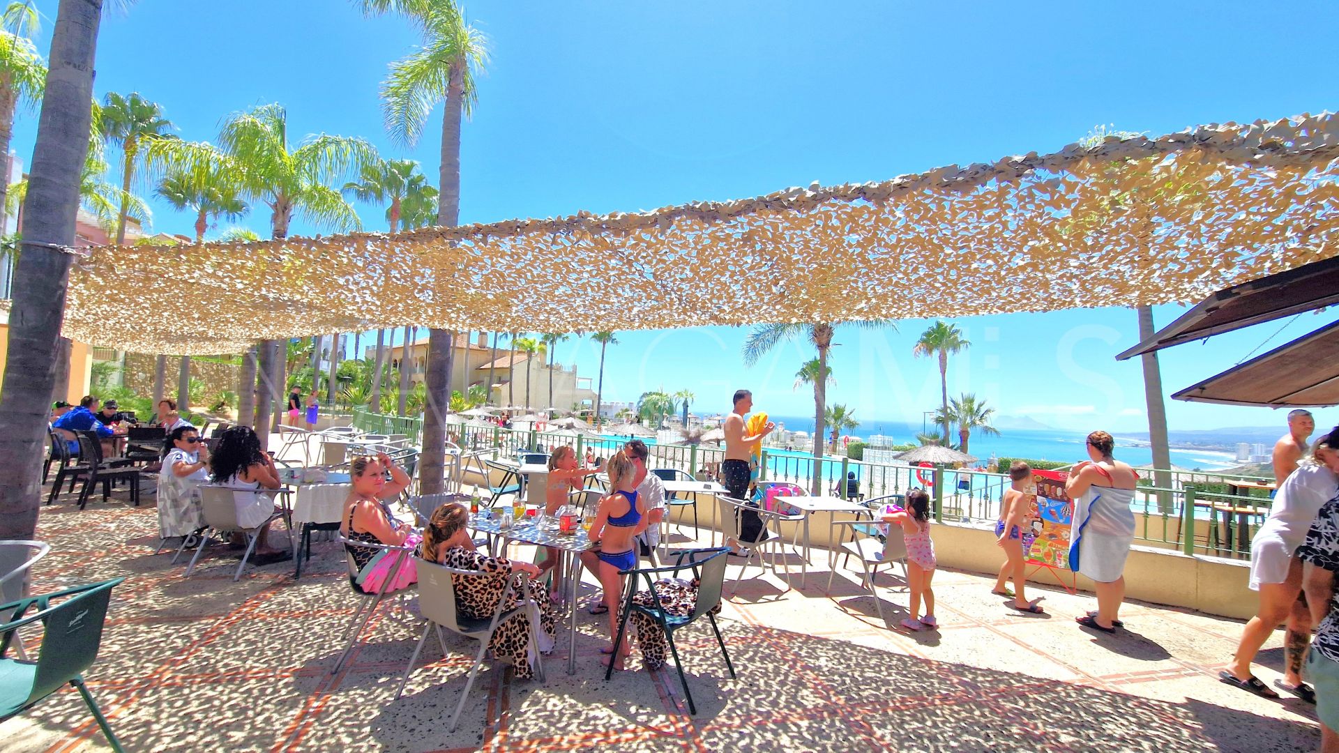Erdgeschosswohnung for sale in Bahia de las Rocas