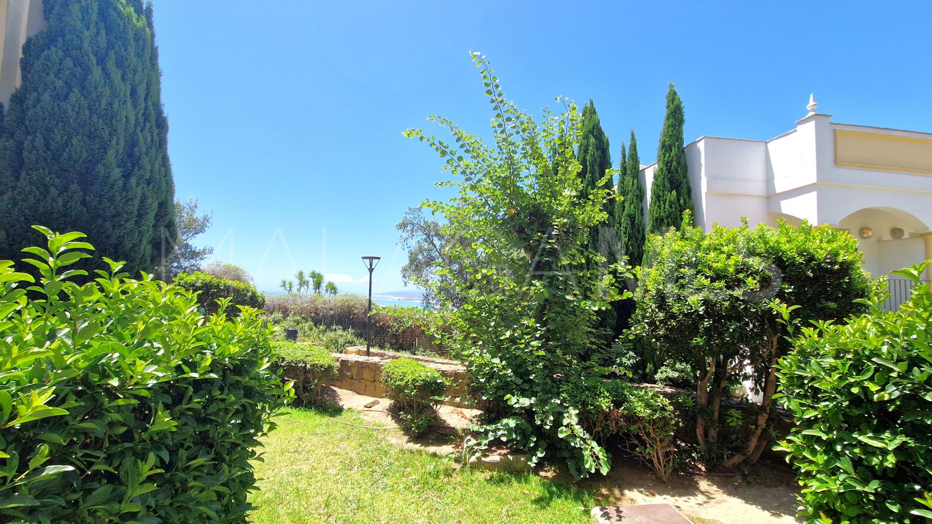 Erdgeschosswohnung for sale in Bahia de las Rocas