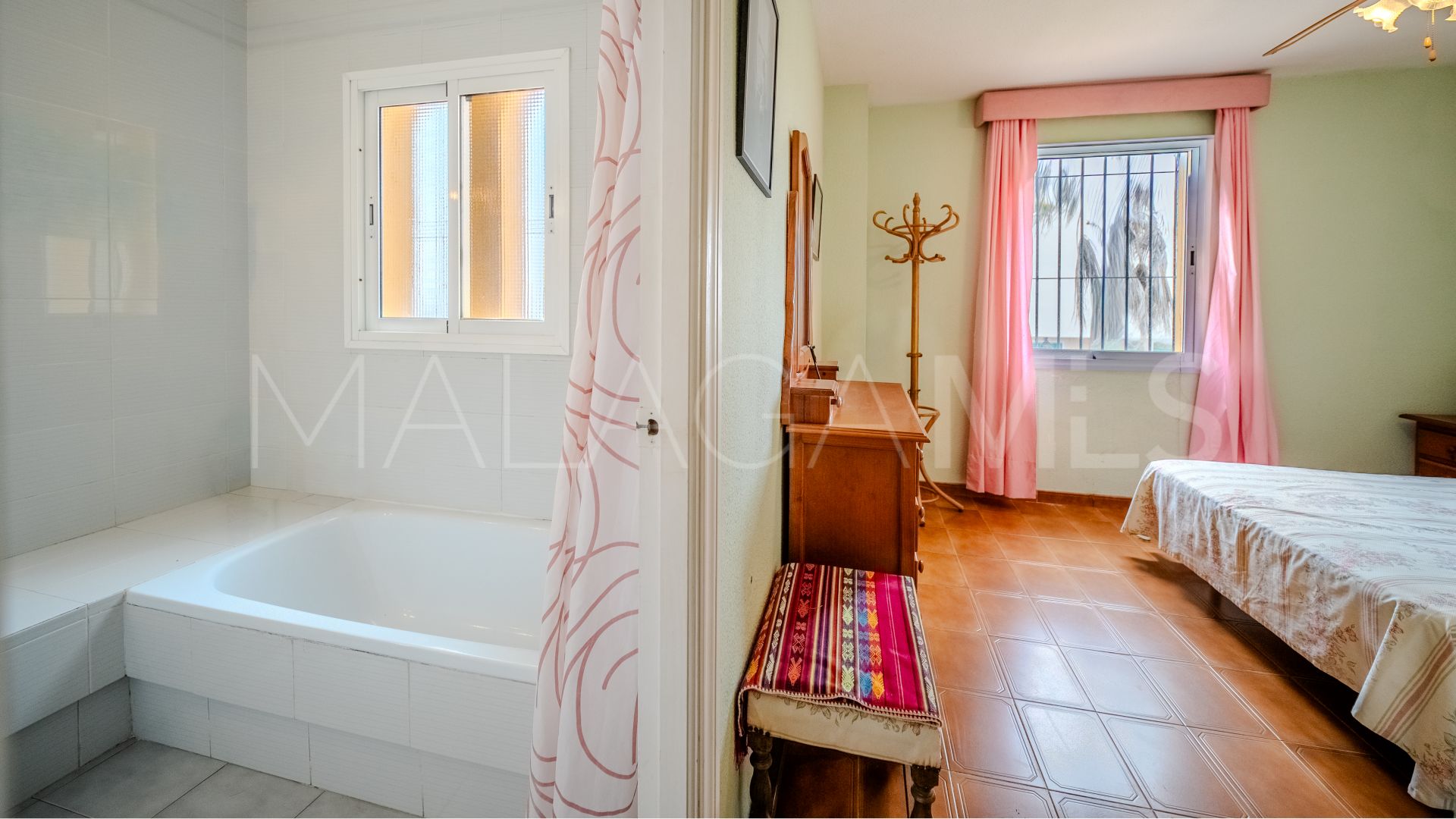 Reihenhaus for sale in Marina de Casares