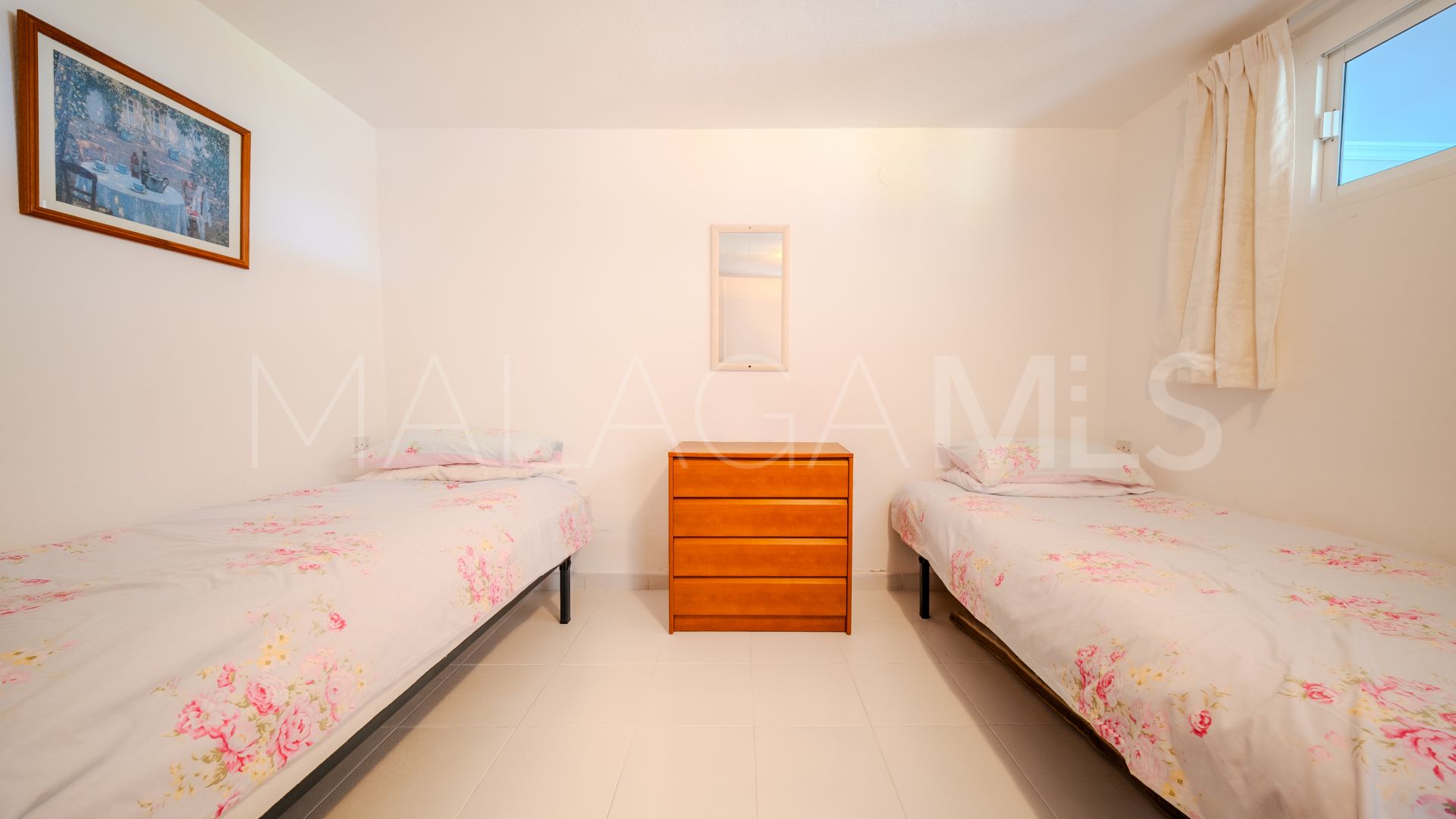 For sale house in Hacienda Guadalupe with 4 bedrooms