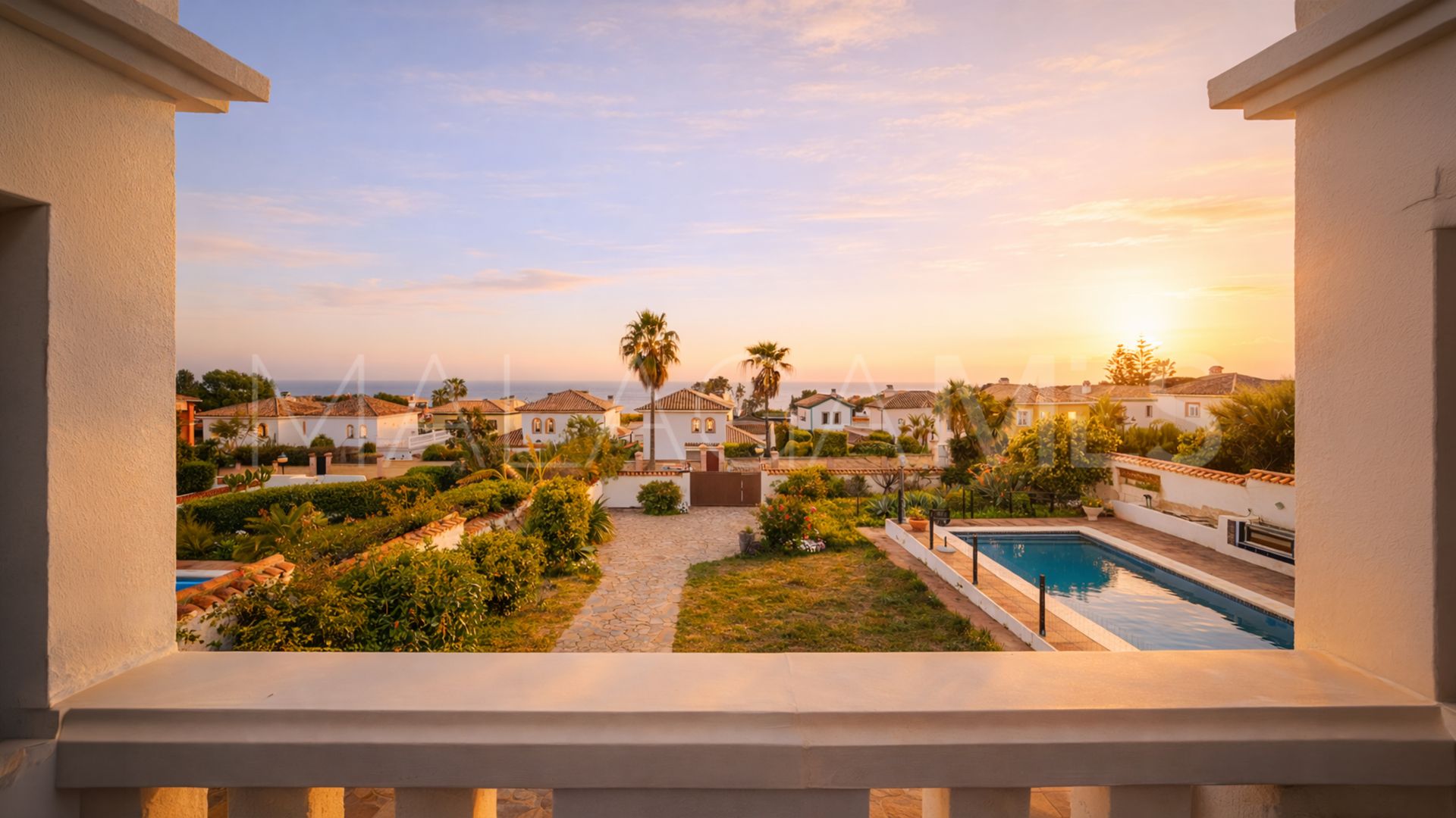 For sale house in Hacienda Guadalupe with 4 bedrooms