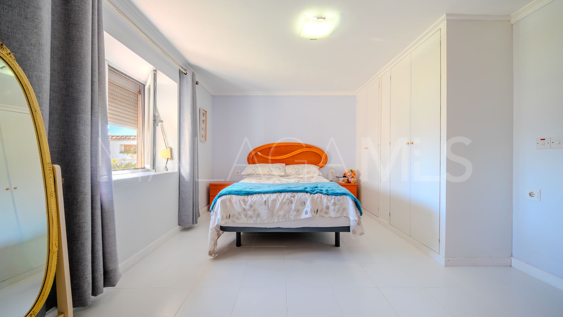 For sale house in Hacienda Guadalupe with 4 bedrooms