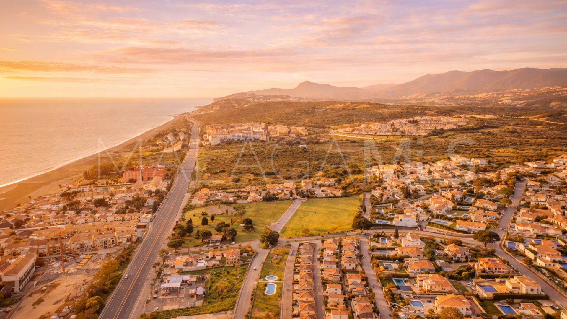 For sale house in Hacienda Guadalupe with 4 bedrooms