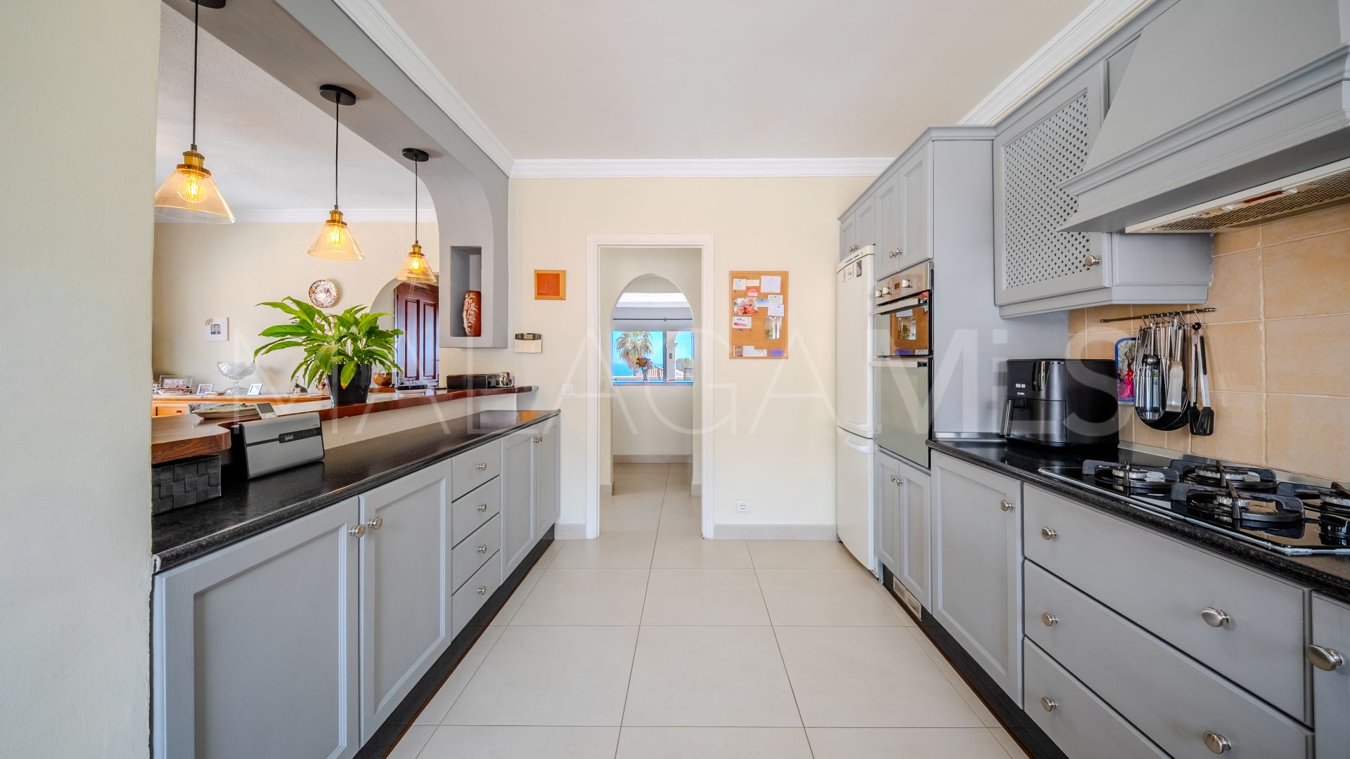 For sale house in Hacienda Guadalupe with 4 bedrooms