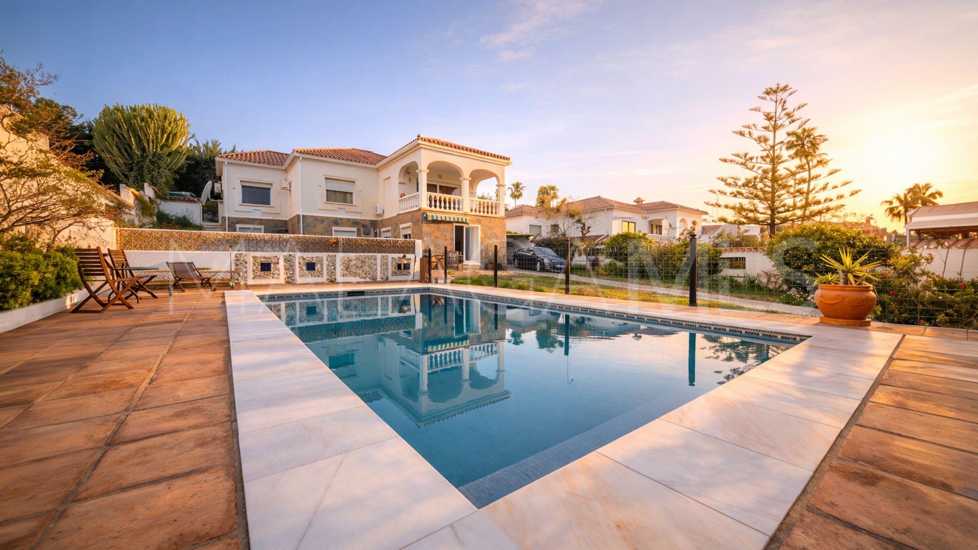 For sale house in Hacienda Guadalupe with 4 bedrooms