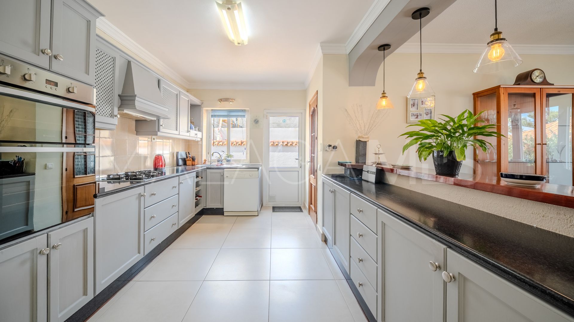 For sale house in Hacienda Guadalupe with 4 bedrooms