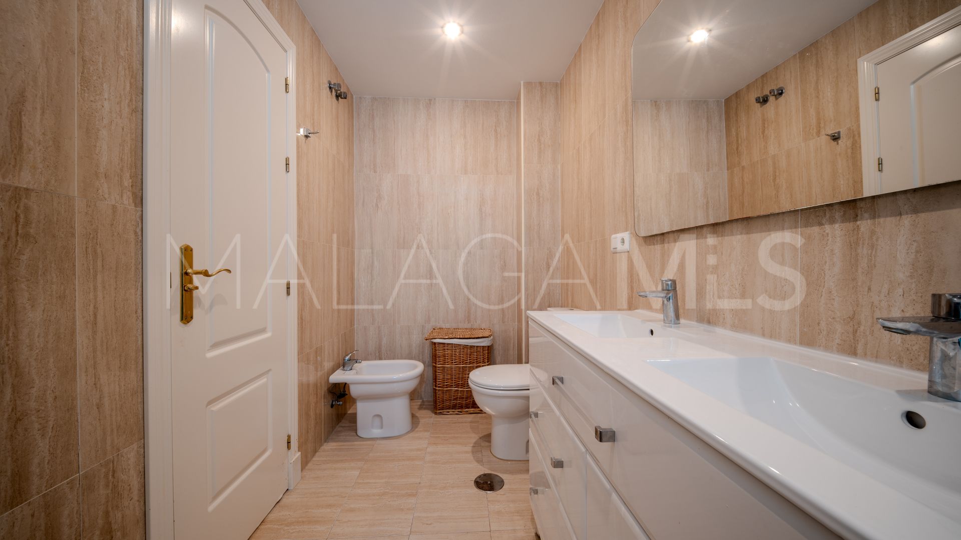 Se vende adosado de 4 bedrooms in La Duquesa