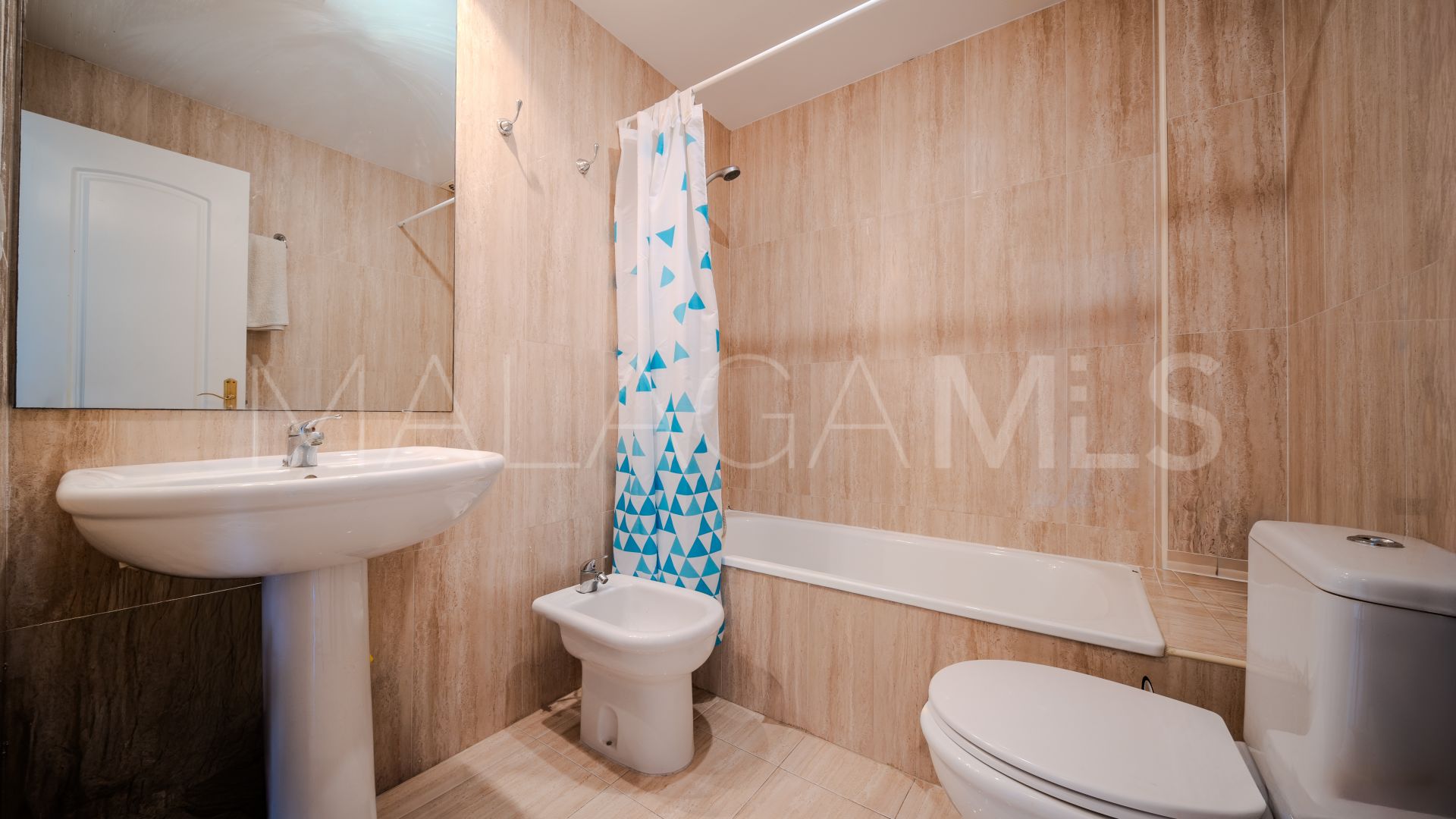 Se vende adosado de 4 bedrooms in La Duquesa