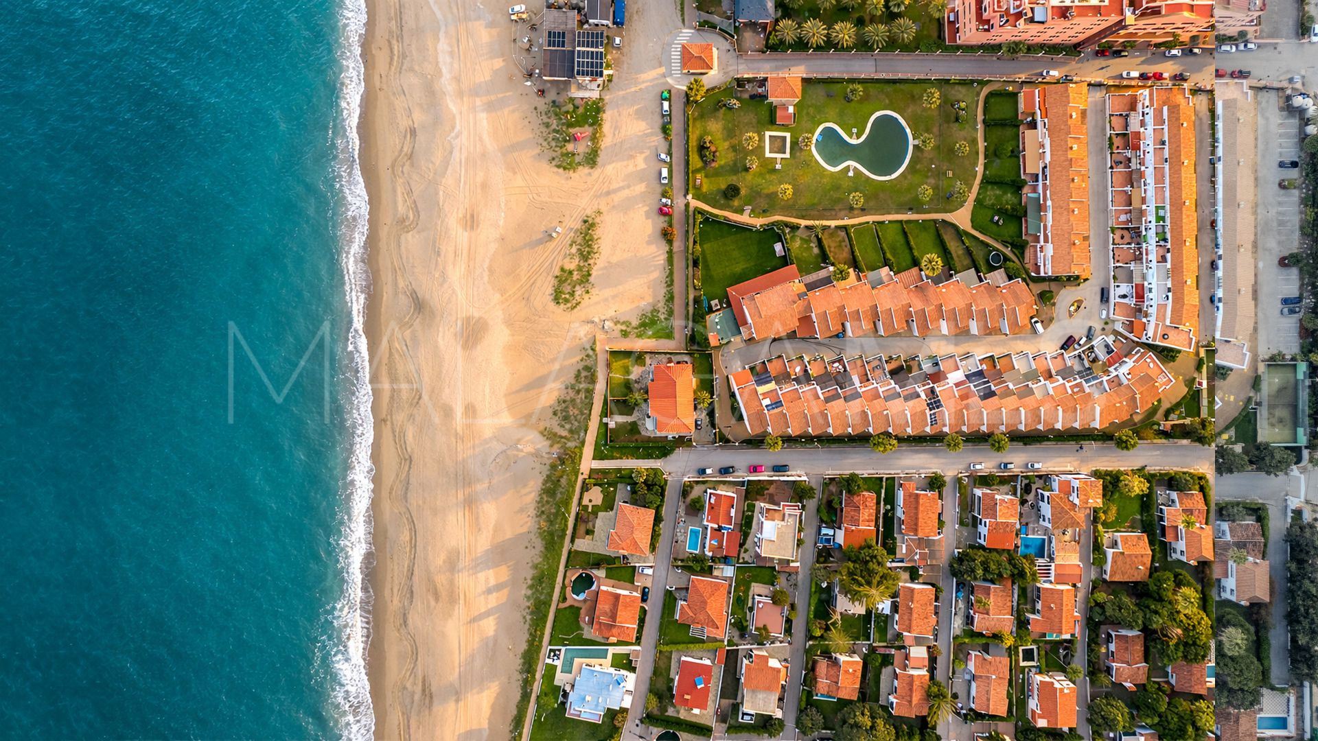 Se vende adosado de 4 bedrooms in La Duquesa