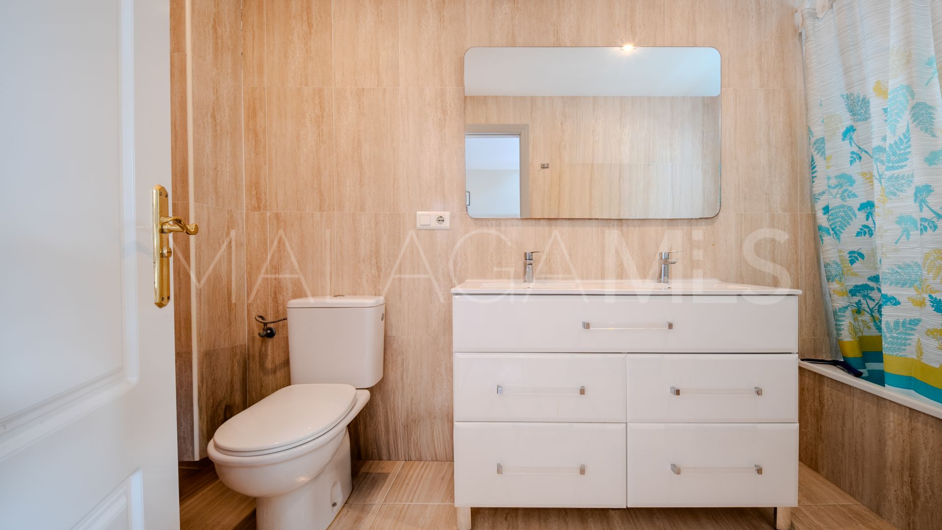 Se vende adosado de 4 bedrooms in La Duquesa