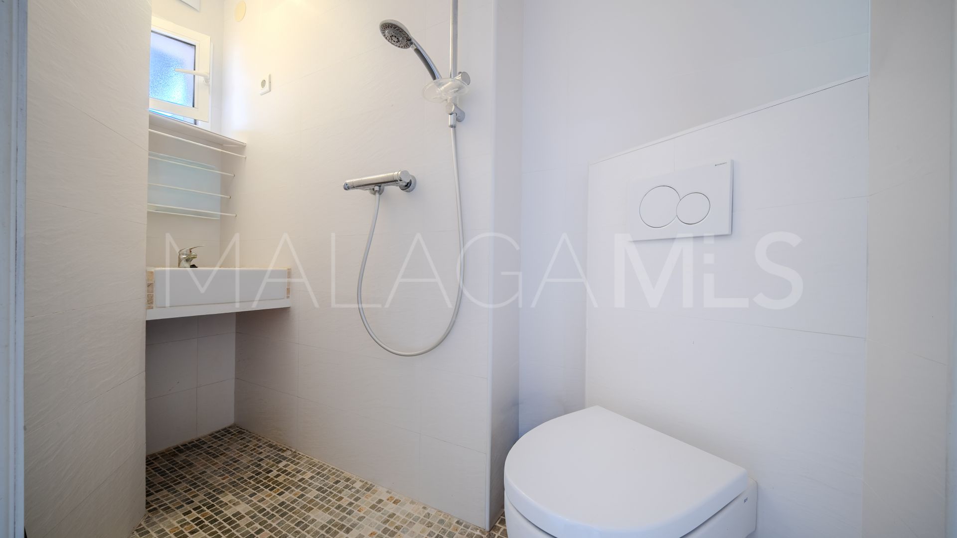 Se vende adosado de 4 bedrooms in La Duquesa