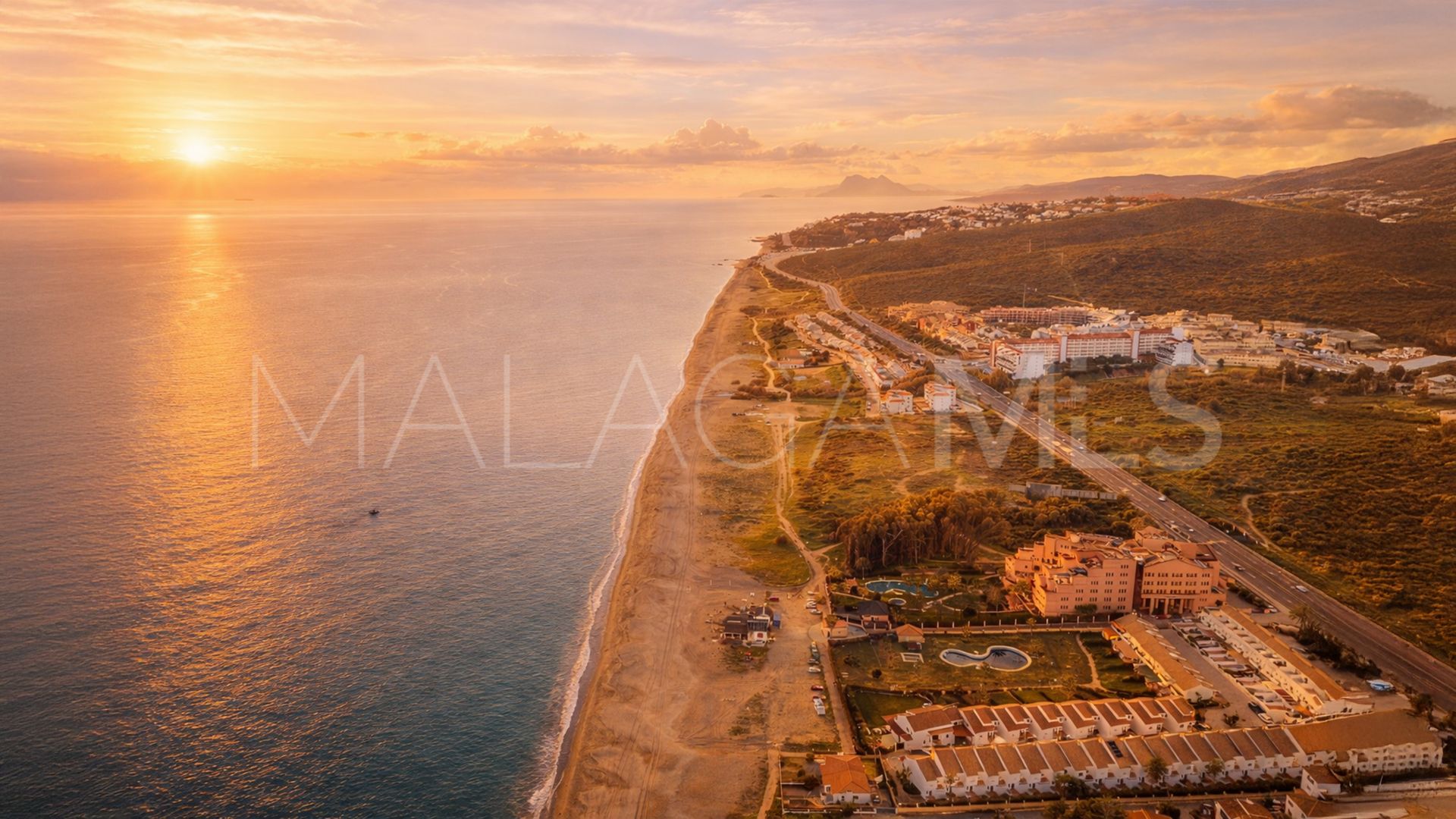 Se vende adosado de 4 bedrooms in La Duquesa