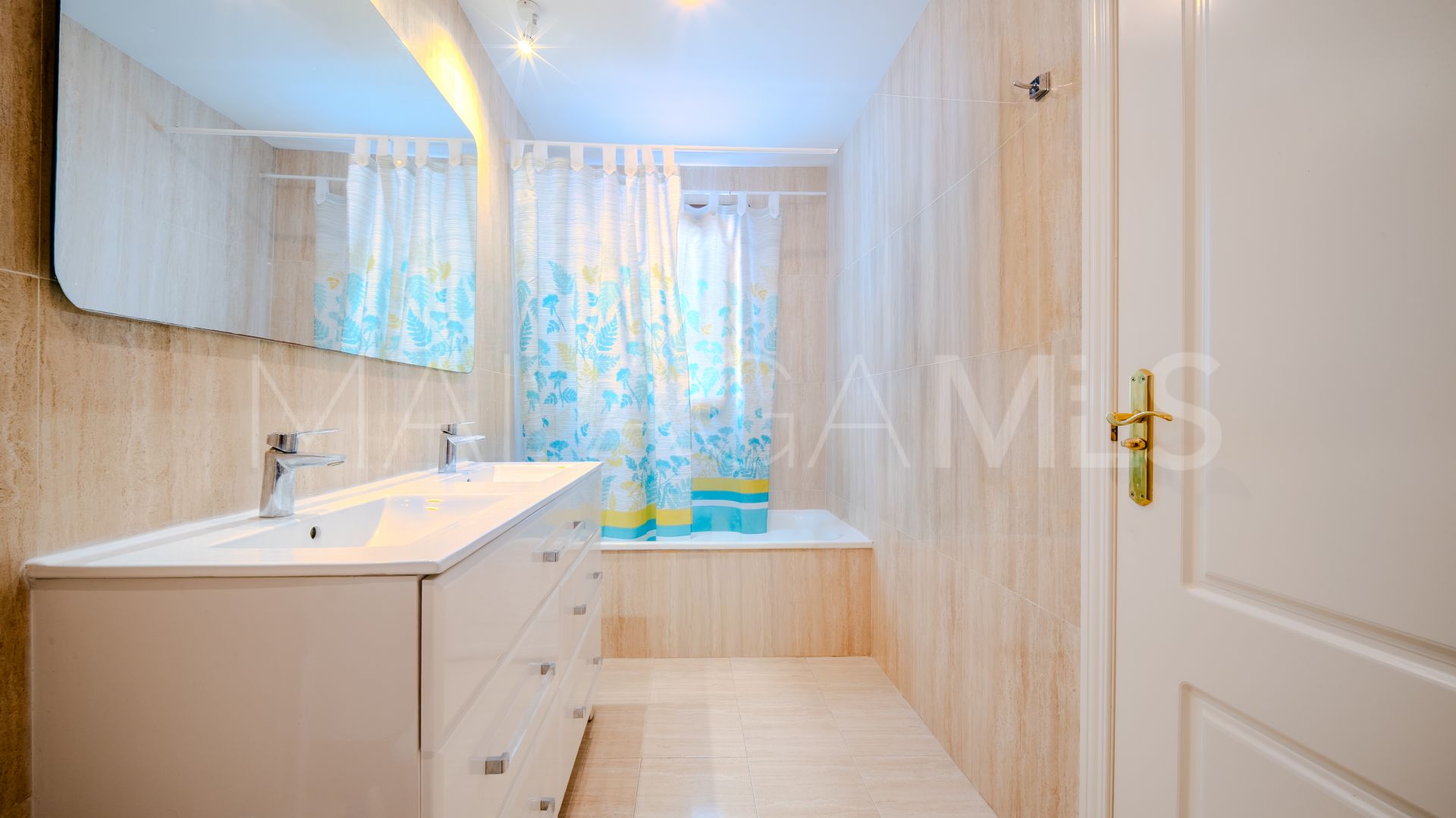 Se vende adosado de 4 bedrooms in La Duquesa