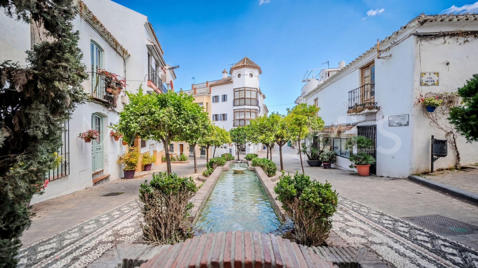 Se vende adosado in Estepona Casco Antiguo with 4 bedrooms